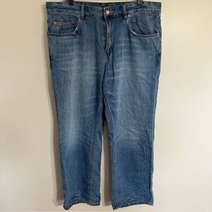 Men’s  Tommy Bahama Classic Fit Light Wash Relaxed Jeans Size 40 X 30